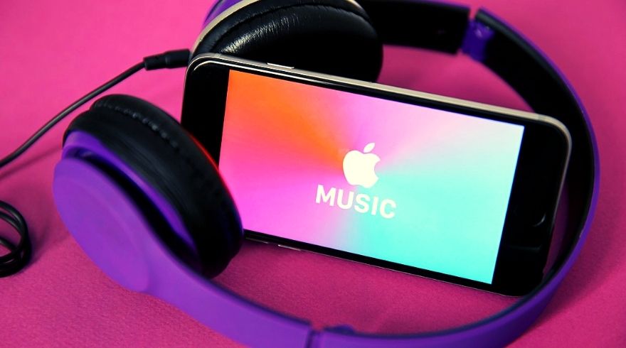 Apple Music moves to support artists by allowing monetisation of DJ mixes.