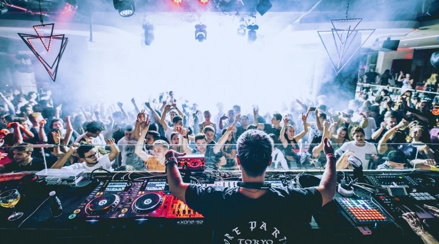 Learn how to create your own nightclub in Barcelona