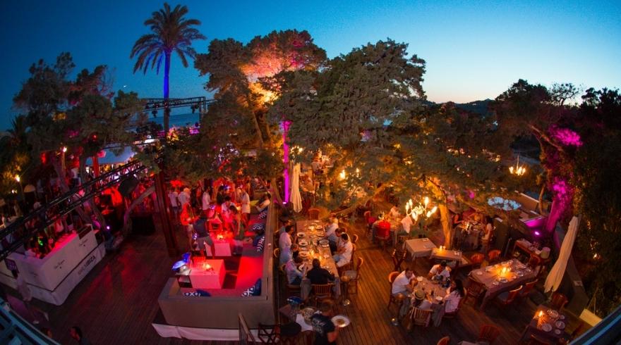 Ibizan political group campaign for the ban on beach clubs