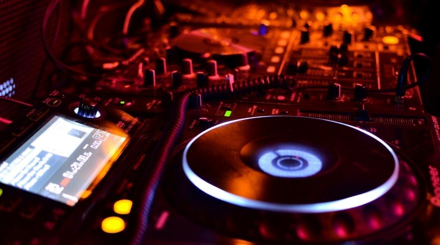Staff Picks: Some of our favourite House & Techno releases from last week