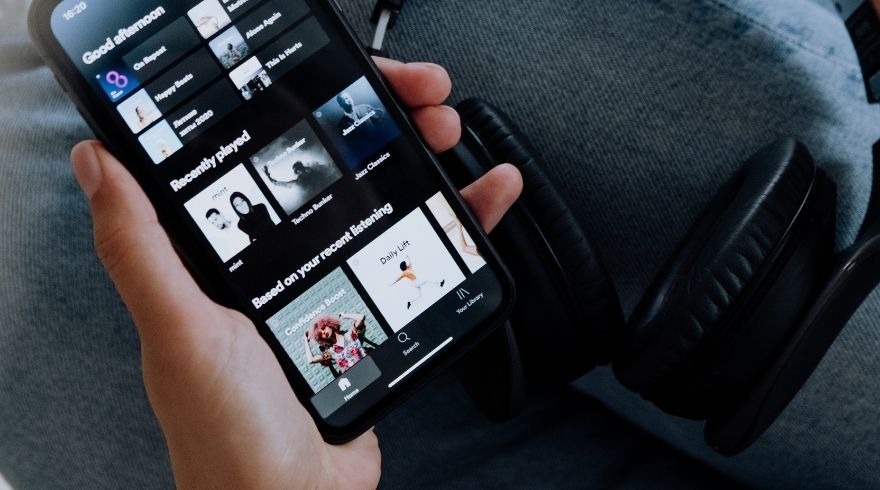 Spotify is testing a TikTok-style feed feature