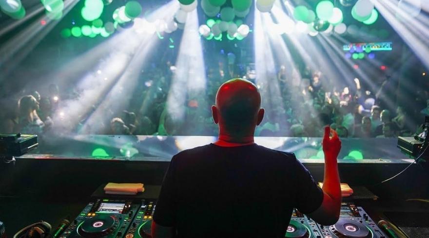 Goldman Sachs CEO uses company resources to aid his DJ career