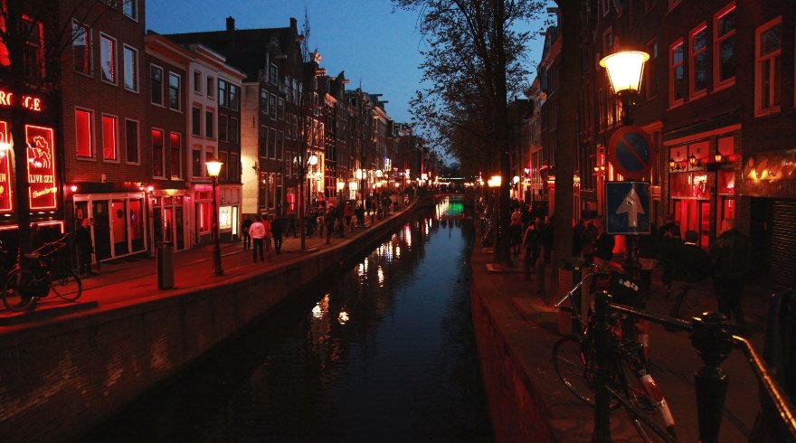 Amsterdam to trial a "nightlife safe space" for its LGBTQ+ community