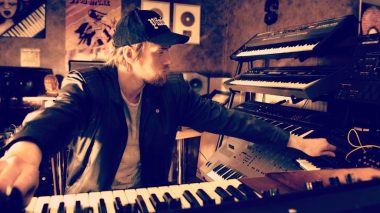 Inside Five: Roisto [Youth Control]